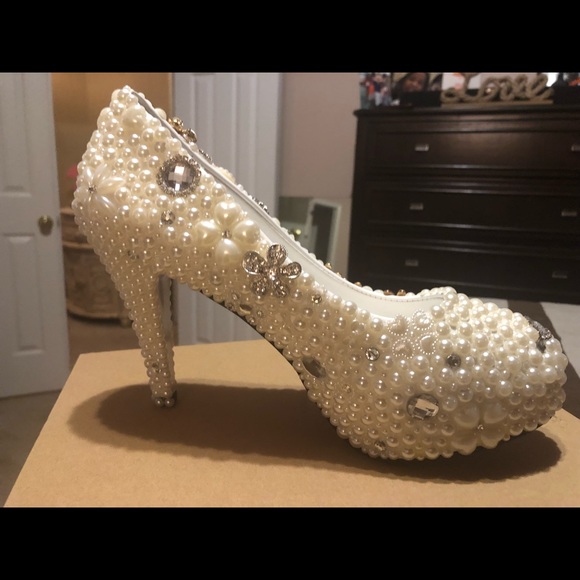 Wedding Shoes - Picture 2 of 3